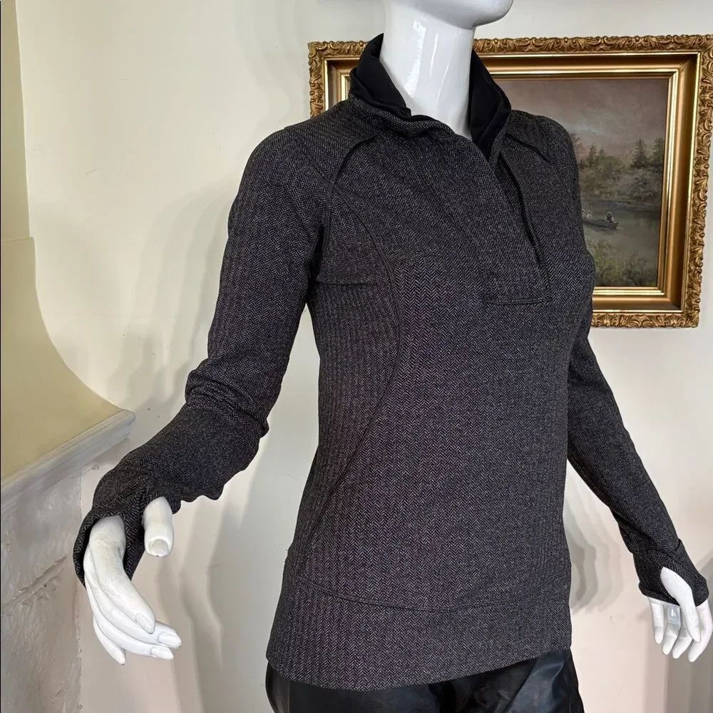 Lululemon Think Fast Pullover - Picture 4 of 16
